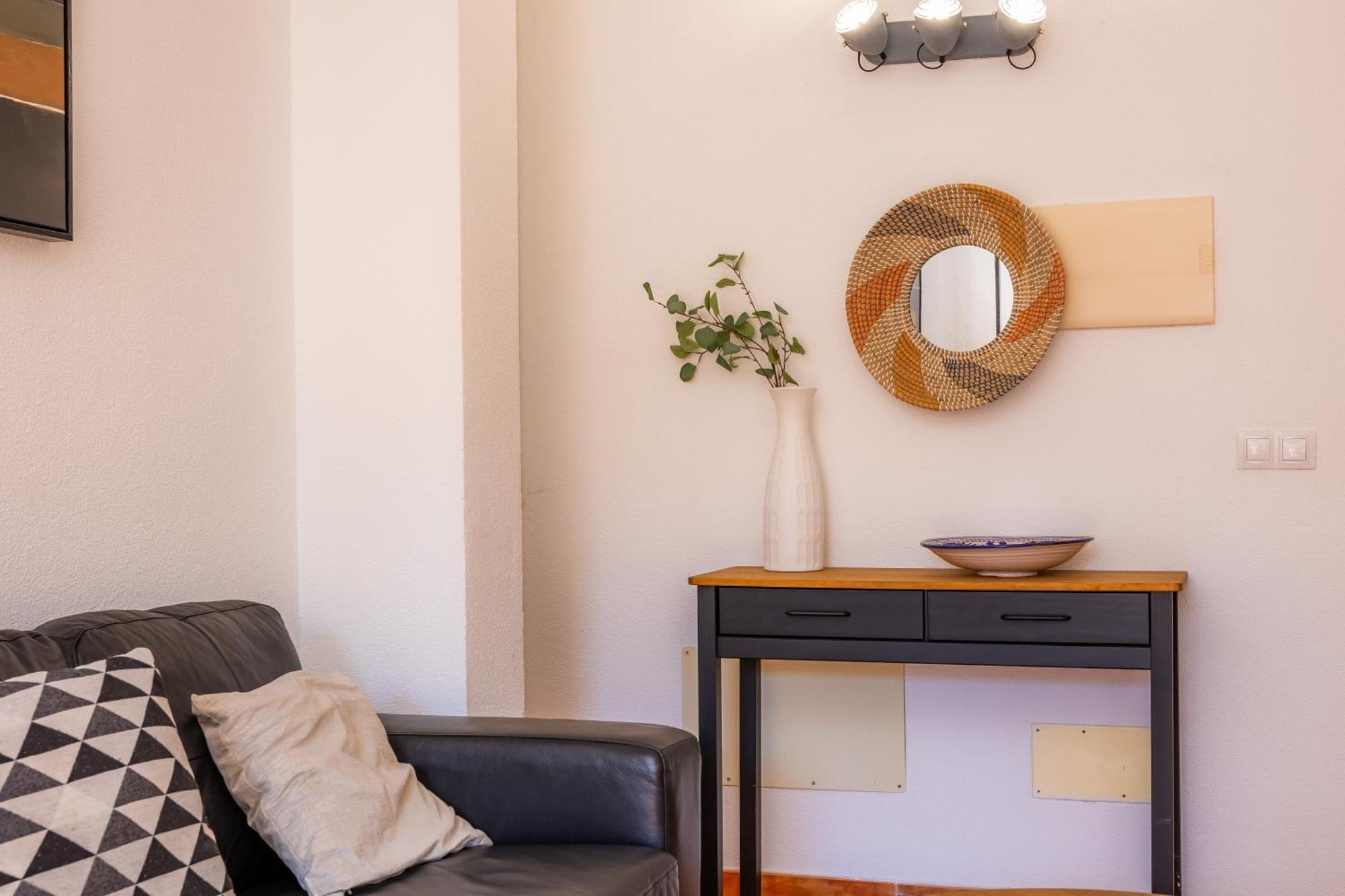 Jaume, Muy Centrico En Apartment