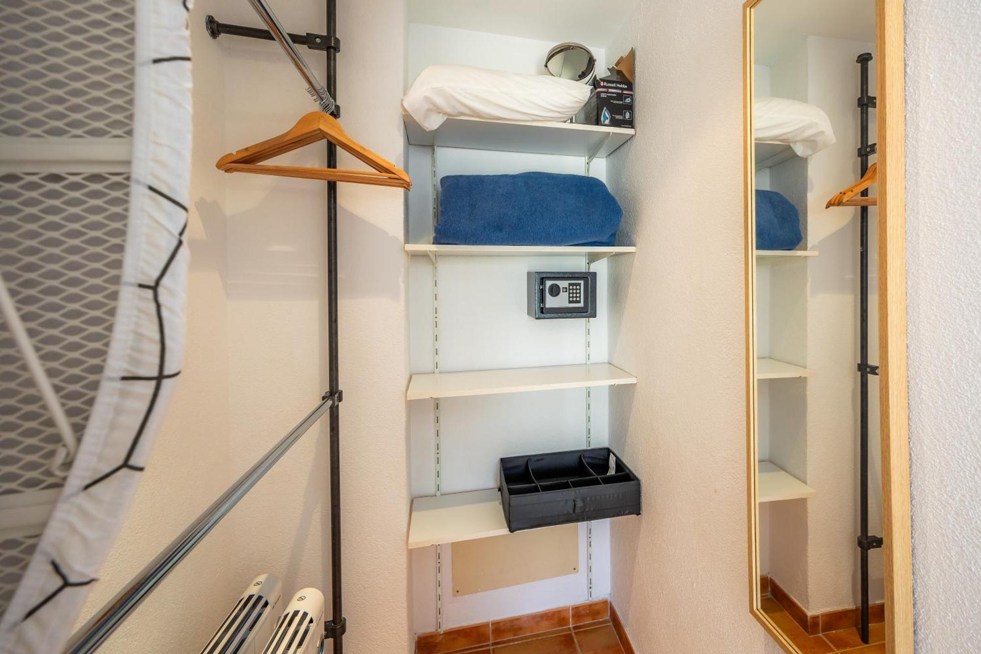 Jaume, Muy Centrico En Apartment